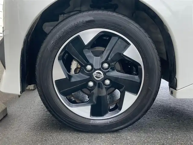 日産 ルークス HWS X アーバンクロム 静岡県 2021(令3)年 1.8万km ホワイトパール エマージェンシーブレーキ/純正9インチナビ(MM320D-L)/　AM FM CD DVD Bluetooth SD USB/ビルトインETC/前方ドライブレコーダー/LEDオートヘッドランプ/両側パワースライドドア/純正14インチアルミホイール/スマートキー＆プッシュスタート/アイドリングストップ/フルセグTV/アラウンドビューモニター