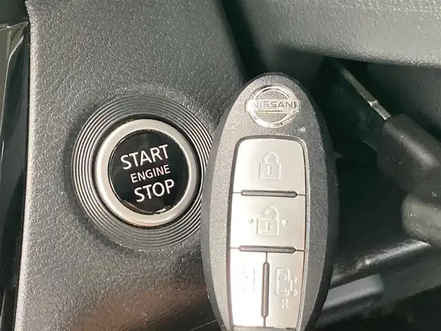 日産 ルークス HWS X アーバンクロム 静岡県 2021(令3)年 1.8万km ホワイトパール エマージェンシーブレーキ/純正9インチナビ(MM320D-L)/　AM FM CD DVD Bluetooth SD USB/ビルトインETC/前方ドライブレコーダー/LEDオートヘッドランプ/両側パワースライドドア/純正14インチアルミホイール/スマートキー＆プッシュスタート/アイドリングストップ/フルセグTV/アラウンドビューモニター