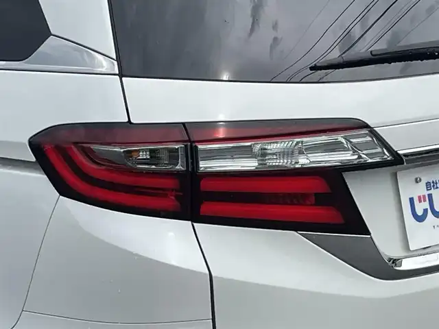 ホンダ オデッセイ G エアロ ホンダセンシング 佐賀県 2018(平30)年 12.5万km プラチナホワイトパール 株)IDOMが運営する【じしゃロン佐賀店】の自社ローン専用車両になります。/こちらは現金またはオートローンご利用時の価格です。自社ローンご希望の方は別途その旨お申付け下さい/純正ナビ/（CD/DVD/BT/TV/USB)/バックカメラ/ステアリングリモコン/両側パワースライドドア/ホンダセンシング/ETC2.0/アイドリングストップ/LEDヘッドライト/オートライト/純正フロアマット/純正ドアバイザー/スペアキー