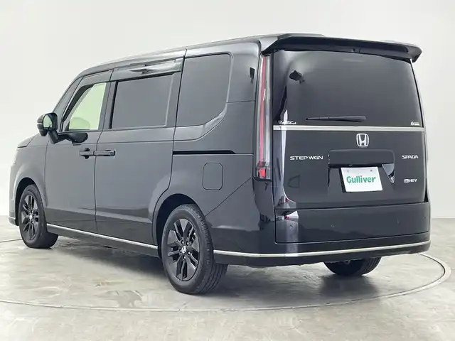ホンダ ステップワゴン スパーダ eHEV 群馬県 2024(令6)年 1.7万km クリスタルブラックパール 純正１１．４型純正ナビ　バックカメラ　両側電動スライドドア　電動リアゲート　ハーフレザーシート　シートヒーター　ＥＴＣ　アダプティブクルーズコントロール　衝突被害軽減ブレーキ　ＢＳＭ　ＬＥＤ　禁煙車