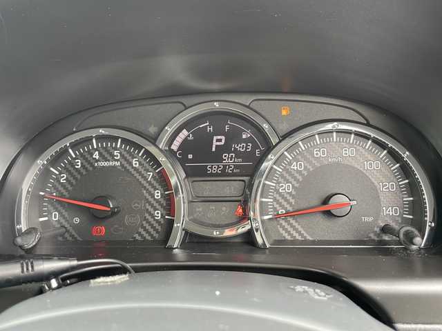 スズキ ジムニー ランドベンチャー 岩手県 2017(平29)年 5.9万km パールホワイト 純正ナビ　フルセグ　Ｂｌｕｅｔｏｏｔｈ　ＥＴＣ　ＤＶＤ再生　ハーフレザーシート　シートヒーター　ステアリングスイッチ　純正１６ＡＷ　ヒーター付電格ドアミラー　キーレス　フォグランプ　ドアバイザー