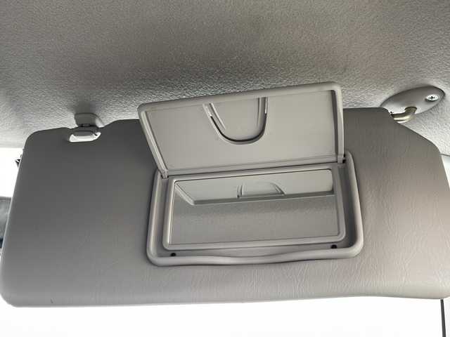 スズキ ジムニー ランドベンチャー 岩手県 2017(平29)年 5.9万km パールホワイト 純正ナビ　フルセグ　Ｂｌｕｅｔｏｏｔｈ　ＥＴＣ　ＤＶＤ再生　ハーフレザーシート　シートヒーター　ステアリングスイッチ　純正１６ＡＷ　ヒーター付電格ドアミラー　キーレス　フォグランプ　ドアバイザー