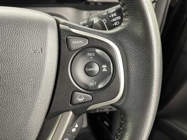 ホンダ ステップワゴン スパーダ ホンダセンシング 埼玉県 2017(平29)年 6.7万km プレミアムスパークルブラックパール 純正9型ナビ/（フルセグTV/BT/CD/DVD/AM/FM）/バックカメラ/ホンダセンシング/・衝突軽減ブレーキ/・渋滞追従機能付アダプティブクルーズコントロール/・路外逸脱抑制機能/両側パワースライドドア/ビルトインETC/純正アルミホイール/純正フロアマット/LEDライト