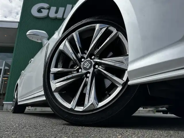 トヨタ クラウン ハイブリッド RS アドバンス Four 宮城県 2021(令3)年 3.4万km プレシャスホワイトパール セーフティパッケージプラス/・デジタルインナーミラー/・パーキングサポートブレーキ/リアカメラディテクション/・パノラミックビューモニター/＝＝＝/純正エアロ（F/S/R）/セーフティセンス/・レーントレーシングアシスト/・レーダークルーズコントロール/・プリクラッシュセーフティ/・アダプティブハイビーム/・ロードサインアシスト/・先行車発進告知機能/・ドライバー異常時対応システム/ブラインドスポットモニター/リアクロストラフィックオートブレーキ/リアクロストラフィックアラート/カラーヘッドアップディスプレイ/純正12.3インチナビ/・CD/DVD/・Blu-ray/・Bluetooth/・AppleCarPlay/AndroidAuto/・フルセグTV/ビルトインETC2.0/ドライブレコーダー/本革シート/パワーシート（運転席メモリー機能付）/シートヒーター/ベンチレーション/革巻きステアリング/ステアリングヒーター/パドルシフト/電動パーキングブレーキ/ブレーキホールド/3眼LEDヘッドランプ/純正18インチAW/純正フロアマット