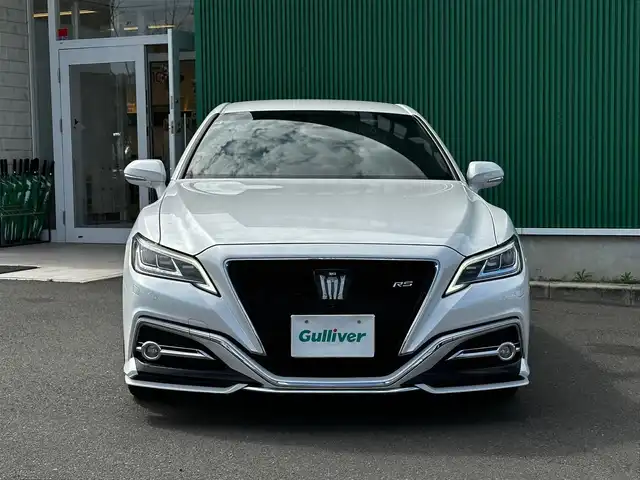 トヨタ クラウン ハイブリッド RS アドバンス Four 宮城県 2021(令3)年 3.4万km プレシャスホワイトパール セーフティパッケージプラス/・デジタルインナーミラー/・パーキングサポートブレーキ/リアカメラディテクション/・パノラミックビューモニター/＝＝＝/純正エアロ（F/S/R）/セーフティセンス/・レーントレーシングアシスト/・レーダークルーズコントロール/・プリクラッシュセーフティ/・アダプティブハイビーム/・ロードサインアシスト/・先行車発進告知機能/・ドライバー異常時対応システム/ブラインドスポットモニター/リアクロストラフィックオートブレーキ/リアクロストラフィックアラート/カラーヘッドアップディスプレイ/純正12.3インチナビ/・CD/DVD/・Blu-ray/・Bluetooth/・AppleCarPlay/AndroidAuto/・フルセグTV/ビルトインETC2.0/ドライブレコーダー/本革シート/パワーシート（運転席メモリー機能付）/シートヒーター/ベンチレーション/革巻きステアリング/ステアリングヒーター/パドルシフト/電動パーキングブレーキ/ブレーキホールド/3眼LEDヘッドランプ/純正18インチAW/純正フロアマット