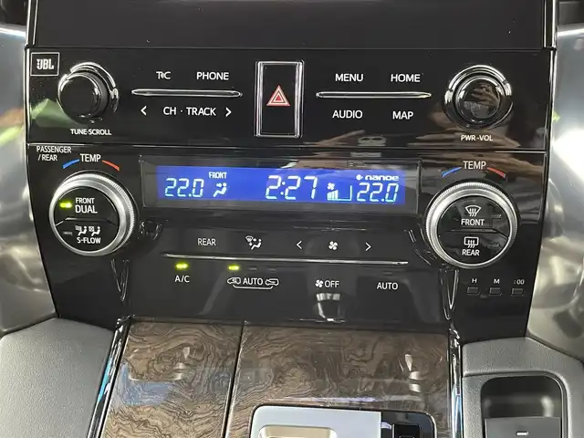 トヨタ アルファードハイブリット エグゼクティブ ラウンジ S 千葉県 2021(令3)年 1.9万km ブラック 4WD/ツインムーンルーフ/フリップダウンモニター/トヨタセーフティセンス/・プリクラッシュセーフティ/・レーントレーシングアシスト/・ロードサインアシスト/・アダプティブクルーズコントロール/・ブラインドスポットモニター/・クリアランスソナー/純正10インチメモリナビ/CD DVD HDMI BT フルセグ/パノラミックビューモニター/JBLサウンドシステム/両側パワースライドドア/3眼LEDヘッドライト/レザーシート/シートヒーター/ベンチレーション/メモリ付きパワーシート/デジタルインナーミラー/プッシュスタート/スマートキー/ビルトインETC2.0