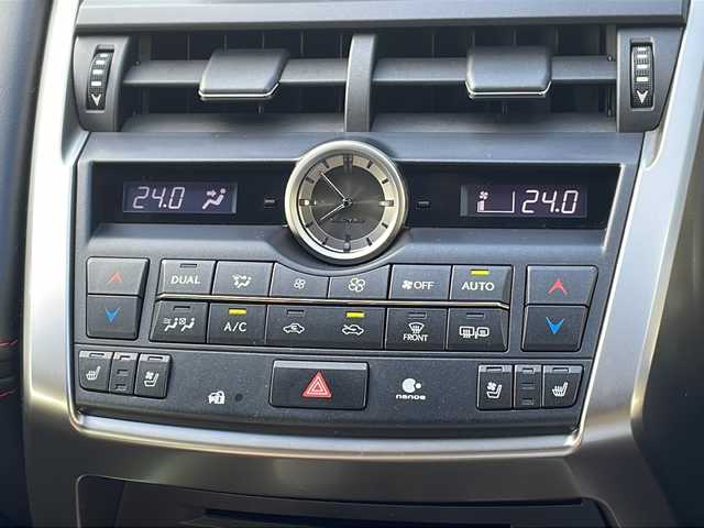 レクサス ＮＸ 200t Fスポーツ 京都府 2016(平28)年 5.6万km ホワイトノーヴァガラスフレーク 純正１０インチナビ　Ｂｌｕｅｔｏｏｔｈオーディオ　ＤＶＤ再生　フルセグ　ＵＳＢ接続　マルチビューカメラ　電動リアゲート　アダプティブクルーズコントロール　レーンキープ　シートヒーター　ＥＴＣ２．０