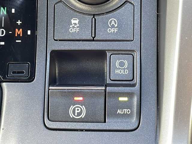 レクサス ＮＸ 200t Fスポーツ 京都府 2016(平28)年 5.6万km ホワイトノーヴァガラスフレーク 純正１０インチナビ　Ｂｌｕｅｔｏｏｔｈオーディオ　ＤＶＤ再生　フルセグ　ＵＳＢ接続　マルチビューカメラ　電動リアゲート　アダプティブクルーズコントロール　レーンキープ　シートヒーター　ＥＴＣ２．０