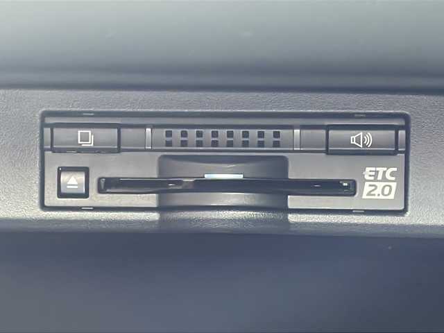 レクサス ＮＸ 200t Fスポーツ 京都府 2016(平28)年 5.6万km ホワイトノーヴァガラスフレーク 純正１０インチナビ　Ｂｌｕｅｔｏｏｔｈオーディオ　ＤＶＤ再生　フルセグ　ＵＳＢ接続　マルチビューカメラ　電動リアゲート　アダプティブクルーズコントロール　レーンキープ　シートヒーター　ＥＴＣ２．０