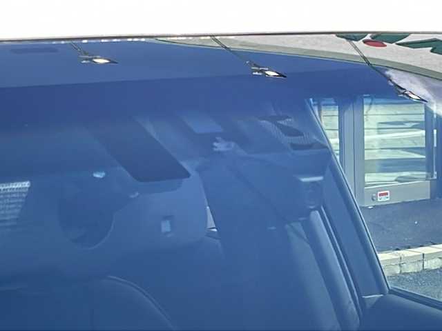 レクサス ＮＸ 200t Fスポーツ 京都府 2016(平28)年 5.6万km ホワイトノーヴァガラスフレーク 純正１０インチナビ　Ｂｌｕｅｔｏｏｔｈオーディオ　ＤＶＤ再生　フルセグ　ＵＳＢ接続　マルチビューカメラ　電動リアゲート　アダプティブクルーズコントロール　レーンキープ　シートヒーター　ＥＴＣ２．０