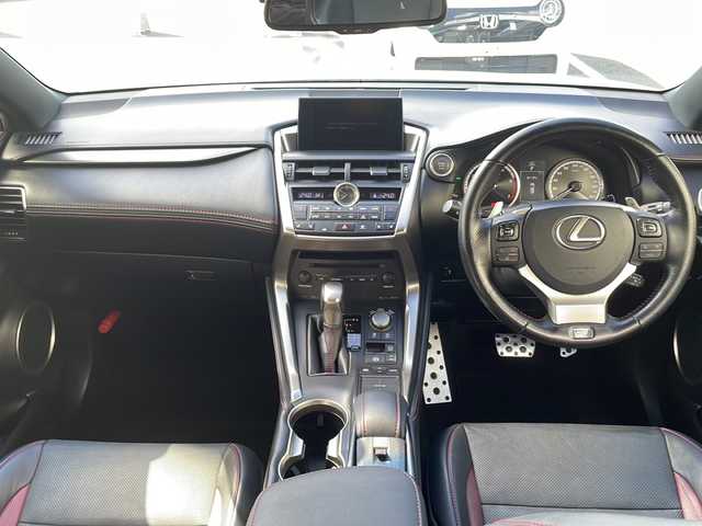 レクサス ＮＸ 200t Fスポーツ 京都府 2016(平28)年 5.6万km ホワイトノーヴァガラスフレーク 純正１０インチナビ　Ｂｌｕｅｔｏｏｔｈオーディオ　ＤＶＤ再生　フルセグ　ＵＳＢ接続　マルチビューカメラ　電動リアゲート　アダプティブクルーズコントロール　レーンキープ　シートヒーター　ＥＴＣ２．０