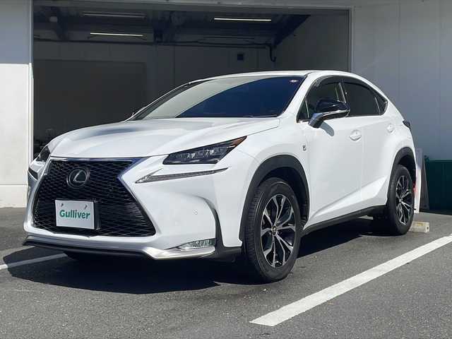 レクサス ＮＸ 200t Fスポーツ 京都府 2016(平28)年 5.6万km ホワイトノーヴァガラスフレーク 純正１０インチナビ　Ｂｌｕｅｔｏｏｔｈオーディオ　ＤＶＤ再生　フルセグ　ＵＳＢ接続　マルチビューカメラ　電動リアゲート　アダプティブクルーズコントロール　レーンキープ　シートヒーター　ＥＴＣ２．０