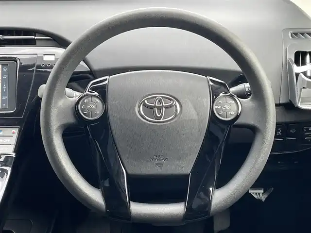 トヨタ プリウス S ツーリングセレクション 福岡県 2012(平24)年 4.2万km ブラック 純正ナビ（ＮＳＤＤ－Ｗ６１）/ワンセグTV/CD/DVD/SD/AM/FM/バックカメラ/スマートキー/プッシュスタート/ビルトインＥＴＣ/オートライト/フォグランプ/ステアリングリモコン/純正17AW/電格ミラー