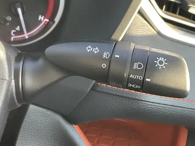 トヨタ ＲＡＶ４ アドベンチャー 滋賀県 2021(令3)年 3.5万km アッシュグレーメタリック/アーバンカーキ ワンオーナー/9型ディスプレイオーディオ/・Bluetooth/ミラキャスト/バックカメラ/革巻きステアリング/ステアリングリモコン/ステアリングヒーター/ETC2.0/前後ドラレコ/レーダークルコン/運転席パワーシート/前席シートヒーター/前席ベンチレーション/ハンズフリーパワーバックドア/AC100V/オートブレーキホールド/電動パーキング/LEDヘッドライト/フォグライト/トヨタセーフティセンス/・プリクラッシュセーフティ/・ブラインドスポットモニター/・レーントレーシングアシスト/・パーキングサポートブレーキ/・ロードサインアシスト/スマートキー