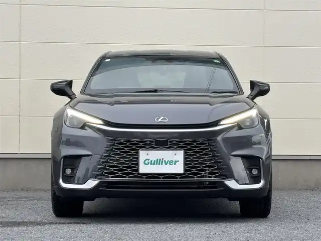 レクサス ＬＢＸ リラックス 茨城県 2024(令6)年 0.8万km ソニッククロム 純正ディスプレイオーディオ/純正アルミホイール/パノラミックビューモニター/前後ドライブレコーダー/前後コーナーセンサー/シート＆ステアリングヒーター/ヘッドアップディスプレイ/レクサスセーフティシステム/ETC2.0/フルセグテレビ/電動リアゲート/クルーズコントロール/レーンキープアシスト/W+サイドエアバック/Bluetooth/MTモード付AT/純正フロアマット/パワステ/ABS