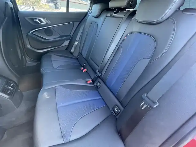 ＢＭＷ ＢＭＷ １１８ｄ Mスポーツ 栃木県 2020(令2)年 1.3万km メルボルンレッド ワンオーナー/インテリジェントセーフティ/コンフォートアクセス/ACC/パーキングアシスト/ナビ/バックカメラ/ミラーETC/D席パワーシート/ハーフレザー/パワーバックドア/LEDヘッドライト/オートハイビーム/パークディスタンスコントロール/ブラインドスポット/ワイヤレスチャージ/アンビエントライト