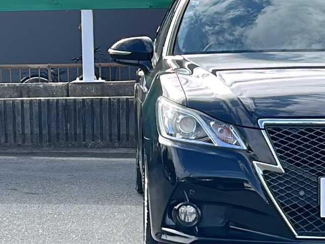 トヨタ クラウン ハイブリッド アスリートS 茨城県 2015(平27)年 6.8万km ブラック 純正8インチHDDナビ/-Bluetooth フルセグTV CD DVD/バックカメラ/横滑り抑制機能/レーダークルーズコントロール/コーナーセンサー/純正17インチアルミホイール/ビルトインETC/前席パワーシート/LEDオートヘッドライト/純正フロアマット/スマートキー/MTモード付AT