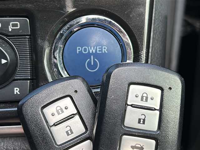 トヨタ クラウン ハイブリッド アスリートS 茨城県 2015(平27)年 6.8万km ブラック 純正8インチHDDナビ/-Bluetooth フルセグTV CD DVD/バックカメラ/横滑り抑制機能/レーダークルーズコントロール/コーナーセンサー/純正17インチアルミホイール/ビルトインETC/前席パワーシート/LEDオートヘッドライト/純正フロアマット/スマートキー/MTモード付AT