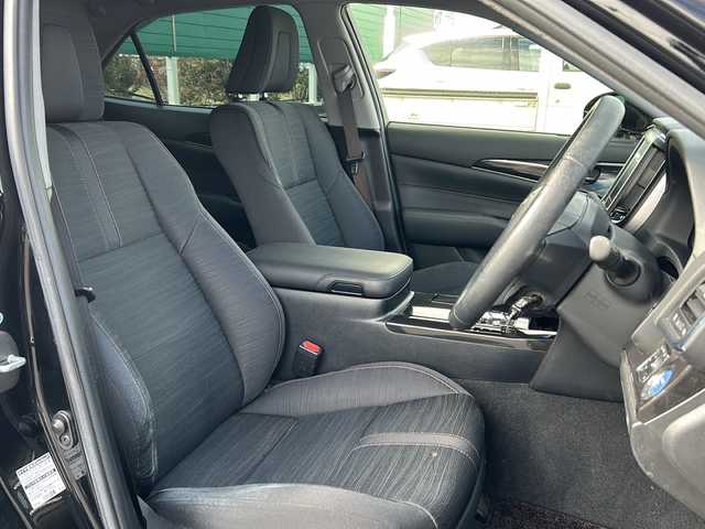 トヨタ クラウン ハイブリッド アスリートS 茨城県 2015(平27)年 6.8万km ブラック 純正8インチHDDナビ/-Bluetooth フルセグTV CD DVD/バックカメラ/横滑り抑制機能/レーダークルーズコントロール/コーナーセンサー/純正17インチアルミホイール/ビルトインETC/前席パワーシート/LEDオートヘッドライト/純正フロアマット/スマートキー/MTモード付AT