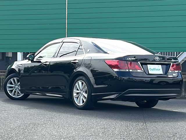 トヨタ クラウン ハイブリッド アスリートS 茨城県 2015(平27)年 6.8万km ブラック 純正8インチHDDナビ/-Bluetooth フルセグTV CD DVD/バックカメラ/横滑り抑制機能/レーダークルーズコントロール/コーナーセンサー/純正17インチアルミホイール/ビルトインETC/前席パワーシート/LEDオートヘッドライト/純正フロアマット/スマートキー/MTモード付AT