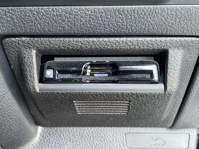 スバル レヴォーグ 1．6STIスポーツアイサイト 青森県 2017(平29)年 3.7万km クリスタルホワイトP 寒冷地仕様/H30R1R2R3R4R6記録簿/ワンオーナー/4WD/純正メモリナビ/フルセグTV/AM/FM/CD/DVD/BT/パワーシートD/N/シートヒーター/エアーシート/純正フロアマット/デジタルインナーミラー/クルーズコントロール/レーンアシスト/LEDヘッドランプ/アイドリングストップ/コーナーセンサー/衝突軽減システム/横滑り防止機能/盗難防止/オートライト/フォグランプ/BSM/純正18AW(225/45/18)/　　積み込み/ドラレコ/ETC/スペアキー/純正スターター/保証書/取扱説明書