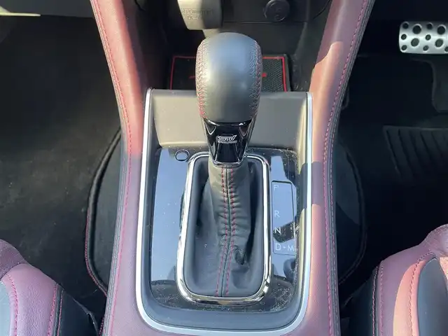 スバル レヴォーグ 1．6STIスポーツアイサイト 青森県 2017(平29)年 3.7万km クリスタルホワイトP 寒冷地仕様/H30R1R2R3R4R6記録簿/ワンオーナー/4WD/純正メモリナビ/フルセグTV/AM/FM/CD/DVD/BT/パワーシートD/N/シートヒーター/エアーシート/純正フロアマット/デジタルインナーミラー/クルーズコントロール/レーンアシスト/LEDヘッドランプ/アイドリングストップ/コーナーセンサー/衝突軽減システム/横滑り防止機能/盗難防止/オートライト/フォグランプ/BSM/純正18AW(225/45/18)/　　積み込み/ドラレコ/ETC/スペアキー/純正スターター/保証書/取扱説明書