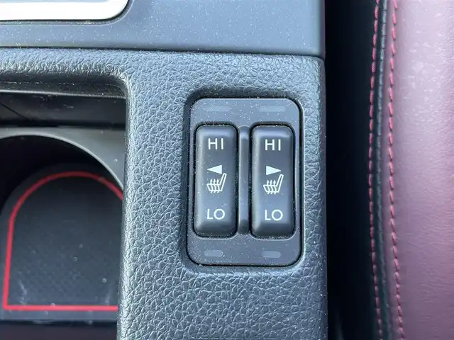 スバル レヴォーグ 1．6STIスポーツアイサイト 青森県 2017(平29)年 3.7万km クリスタルホワイトP 寒冷地仕様/H30R1R2R3R4R6記録簿/ワンオーナー/4WD/純正メモリナビ/フルセグTV/AM/FM/CD/DVD/BT/パワーシートD/N/シートヒーター/エアーシート/純正フロアマット/デジタルインナーミラー/クルーズコントロール/レーンアシスト/LEDヘッドランプ/アイドリングストップ/コーナーセンサー/衝突軽減システム/横滑り防止機能/盗難防止/オートライト/フォグランプ/BSM/純正18AW(225/45/18)/　　積み込み/ドラレコ/ETC/スペアキー/純正スターター/保証書/取扱説明書