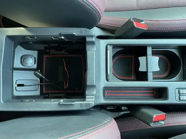 スバル レヴォーグ 1．6STIスポーツアイサイト 青森県 2017(平29)年 3.7万km クリスタルホワイトP 寒冷地仕様/H30R1R2R3R4R6記録簿/ワンオーナー/4WD/純正メモリナビ/フルセグTV/AM/FM/CD/DVD/BT/パワーシートD/N/シートヒーター/エアーシート/純正フロアマット/デジタルインナーミラー/クルーズコントロール/レーンアシスト/LEDヘッドランプ/アイドリングストップ/コーナーセンサー/衝突軽減システム/横滑り防止機能/盗難防止/オートライト/フォグランプ/BSM/純正18AW(225/45/18)/　　積み込み/ドラレコ/ETC/スペアキー/純正スターター/保証書/取扱説明書