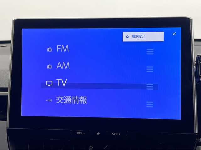 トヨタ カローラ クロス ハイブリッド Z 秋田県 2023(令5)年 1.3万km アティチュードブラックマイカ/プラチナホワイトパールマイカ ４WD/パノラマルーフ/トヨタセーフティセンス/純正ナビ（FM/AM/フルセグTV）/パノラミックビューカメラ/ドライブレコーダー（前後）/電動リアゲート/パワーシート（D席）/電動格納ミラー/純正18インチアルミホイール/ルーフレール/革巻きステアリング/純正フロアマット/ETC/スマートキー