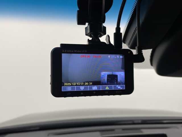 トヨタ クラウン ハイブリッド RS アドバンス 大分県 2019(令1)年 4.3万km ブラック TRDエアロ/・フロントスポイラー/・サイドスカート/・リヤバンパースポイラー/・リヤトランクスポイラー/MODELLISTAフェンダーガーニッシュ/MODELLISTAミラーガーニッシュ/TOYOTAセーフティセンス/・プリクラッシュセーフティ/・レーントレーシングアシスト/・レーダークルーズコントロール/・ロードサインアシスト/・アダプティブハイビームシステム/ブラインドスポットモニター/リヤクロストラフィックアラート/ヘッドアップディスプレイ/純正ナビ/【フルセグTV、DVD再生可、BT対応、USB】/ステアリングスイッチ/バックカメラ/ETC /社外ドライブレコーダー(前後)/ハーフレザーシート/・運転席メモリーシート/前席パワーシート/・前席シートヒーター/横滑り防止装置/電動格納ミラー/オートライト/LEDヘッドライト/LEDフォグ/純正18インチアルミホイール/クリアランスソナー