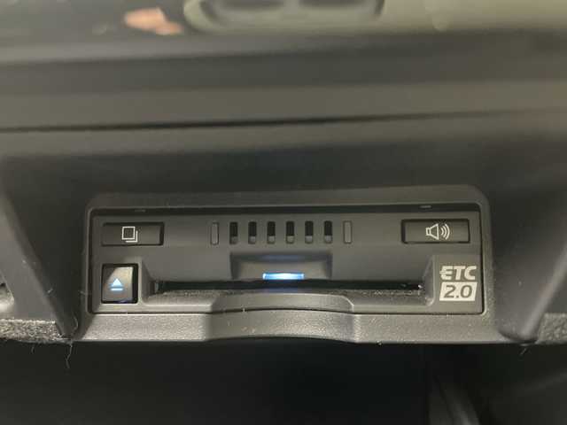 トヨタ クラウン ハイブリッド RS アドバンス 大分県 2019(令1)年 4.3万km ブラック TRDエアロ/・フロントスポイラー/・サイドスカート/・リヤバンパースポイラー/・リヤトランクスポイラー/MODELLISTAフェンダーガーニッシュ/MODELLISTAミラーガーニッシュ/TOYOTAセーフティセンス/・プリクラッシュセーフティ/・レーントレーシングアシスト/・レーダークルーズコントロール/・ロードサインアシスト/・アダプティブハイビームシステム/ブラインドスポットモニター/リヤクロストラフィックアラート/ヘッドアップディスプレイ/純正ナビ/【フルセグTV、DVD再生可、BT対応、USB】/ステアリングスイッチ/バックカメラ/ETC /社外ドライブレコーダー(前後)/ハーフレザーシート/・運転席メモリーシート/前席パワーシート/・前席シートヒーター/横滑り防止装置/電動格納ミラー/オートライト/LEDヘッドライト/LEDフォグ/純正18インチアルミホイール/クリアランスソナー