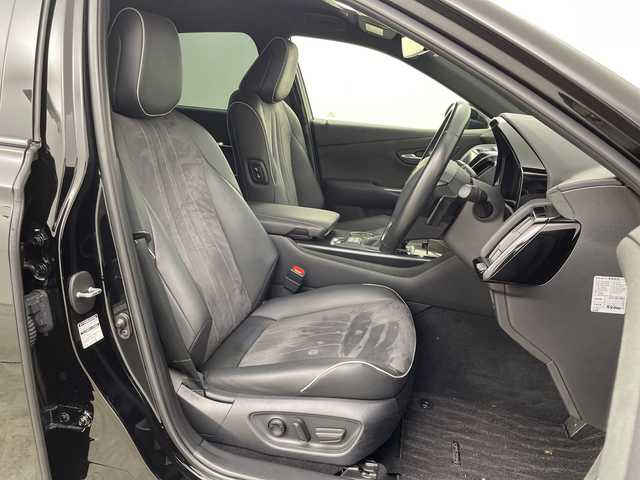 トヨタ クラウン ハイブリッド RS アドバンス 大分県 2019(令1)年 4.3万km ブラック TRDエアロ/・フロントスポイラー/・サイドスカート/・リヤバンパースポイラー/・リヤトランクスポイラー/MODELLISTAフェンダーガーニッシュ/MODELLISTAミラーガーニッシュ/TOYOTAセーフティセンス/・プリクラッシュセーフティ/・レーントレーシングアシスト/・レーダークルーズコントロール/・ロードサインアシスト/・アダプティブハイビームシステム/ブラインドスポットモニター/リヤクロストラフィックアラート/ヘッドアップディスプレイ/純正ナビ/【フルセグTV、DVD再生可、BT対応、USB】/ステアリングスイッチ/バックカメラ/ETC /社外ドライブレコーダー(前後)/ハーフレザーシート/・運転席メモリーシート/前席パワーシート/・前席シートヒーター/横滑り防止装置/電動格納ミラー/オートライト/LEDヘッドライト/LEDフォグ/純正18インチアルミホイール/クリアランスソナー