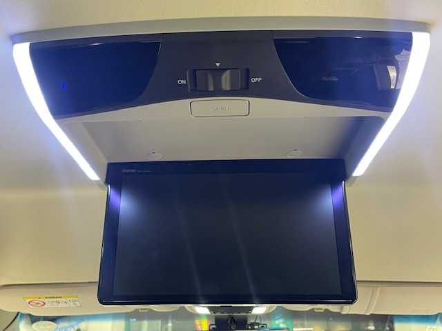 ホンダ オデッセイ ハイブリッド e:HEVアブソルート EX 宮城県 2021(令3)年 5.5万km プラチナホワイトパール ホンダセンシング/・衝突軽減ブレーキ/・誤発進抑制機能/・路外逸脱抑制機能/・レーンキープアシストシステム/・アダプティブ・クルーズ・コントロール/・先行者発進お知らせ機能/・標識認識機能/・ブラインドスポットインフォメーション/純正ナビ（VXU-217DYi）/・全方位カメラ/・Bluetooth/CD/DVD/フルセグTV/HDMI/・前後ドライブレコーダー/・ETC2.0/フリップダウンモニター/両側パワースライドドア/電動リアゲート/アイドリングストップ/デジタルインナーミラー/電子パーキング/・オートブレーキホールド/前後コーナーセンサー/革巻きステアリング/・ステアリングリモコン/プッシュスタート/・スマートキー/シートカバー/・パワーシート（運転席/助手席）/・シートヒーター（運転席/助手席）/・オットマン（2列目）/LEDヘッドライト/・オートライト/・フォグランプ/純正アルミホイール/純正フロアマット/ドアバイザー