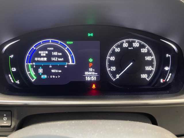 ホンダ オデッセイ ハイブリッド e:HEVアブソルート EX 宮城県 2021(令3)年 5.5万km プラチナホワイトパール ホンダセンシング/・衝突軽減ブレーキ/・誤発進抑制機能/・路外逸脱抑制機能/・レーンキープアシストシステム/・アダプティブ・クルーズ・コントロール/・先行者発進お知らせ機能/・標識認識機能/・ブラインドスポットインフォメーション/純正ナビ（VXU-217DYi）/・全方位カメラ/・Bluetooth/CD/DVD/フルセグTV/HDMI/・前後ドライブレコーダー/・ETC2.0/フリップダウンモニター/両側パワースライドドア/電動リアゲート/アイドリングストップ/デジタルインナーミラー/電子パーキング/・オートブレーキホールド/前後コーナーセンサー/革巻きステアリング/・ステアリングリモコン/プッシュスタート/・スマートキー/シートカバー/・パワーシート（運転席/助手席）/・シートヒーター（運転席/助手席）/・オットマン（2列目）/LEDヘッドライト/・オートライト/・フォグランプ/純正アルミホイール/純正フロアマット/ドアバイザー