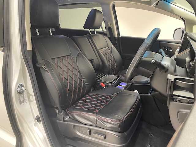 ホンダ オデッセイ ハイブリッド e:HEVアブソルート EX 宮城県 2021(令3)年 5.5万km プラチナホワイトパール ホンダセンシング/・衝突軽減ブレーキ/・誤発進抑制機能/・路外逸脱抑制機能/・レーンキープアシストシステム/・アダプティブ・クルーズ・コントロール/・先行者発進お知らせ機能/・標識認識機能/・ブラインドスポットインフォメーション/純正ナビ（VXU-217DYi）/・全方位カメラ/・Bluetooth/CD/DVD/フルセグTV/HDMI/・前後ドライブレコーダー/・ETC2.0/フリップダウンモニター/両側パワースライドドア/電動リアゲート/アイドリングストップ/デジタルインナーミラー/電子パーキング/・オートブレーキホールド/前後コーナーセンサー/革巻きステアリング/・ステアリングリモコン/プッシュスタート/・スマートキー/シートカバー/・パワーシート（運転席/助手席）/・シートヒーター（運転席/助手席）/・オットマン（2列目）/LEDヘッドライト/・オートライト/・フォグランプ/純正アルミホイール/純正フロアマット/ドアバイザー