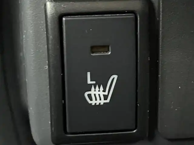 スズキ ハスラー G 道央・札幌 2018(平30)年 6万km フェニックスレッドパール/ブルーイッシュブラックパール ・４WD/・衝突被害軽減ブレーキ/・社外メモリナビ/・ワンセグTV/・CD/AM/FM/・前後ドライブレコーダー/・シートヒーター/・ダウンヒルアシスト/・スマートキー/・プッシュスタート/・横滑り防止装置/・積込社外AW付夏タイヤ165/60R15/・原着社外AW付冬タイヤ165/60R15/・電格ミラー