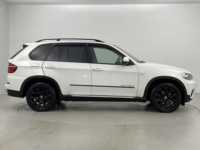 ＢＭＷ Ｘ５ xDrive 35d ブルーパフォーマンス 道東・釧路十勝 2012(平24)年 6.6万km アルピンホワイトⅢ ・4WD/・サンルーフ/・純正HDDナビ/（CD&DVD&BT&HDD）/・HUD/・クルーズコントロール/・パワーバックドア/・D/Nパワーシート/・革巻きステアリング/・社外ドライブレコーダー（前方のみ）/・ルーフレール/・プッシュスタート/・ステアリングスイッチ/・レザーシート/・クリアランスソナー/・電格ミラー/・ETC