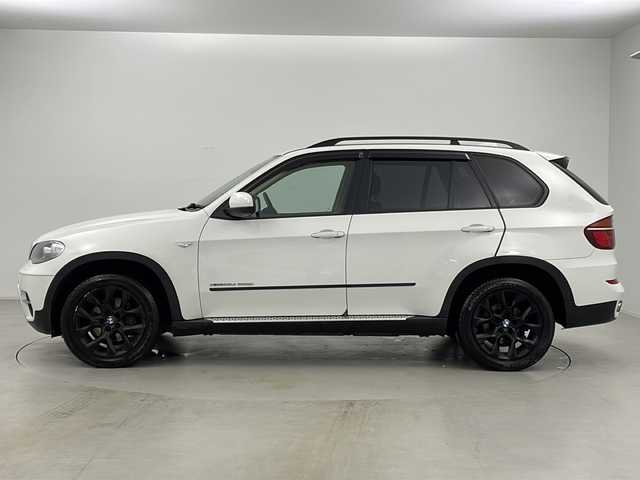 ＢＭＷ Ｘ５ xDrive 35d ブルーパフォーマンス 道東・釧路十勝 2012(平24)年 6.6万km アルピンホワイトⅢ ・4WD/・サンルーフ/・純正HDDナビ/（CD&DVD&BT&HDD）/・HUD/・クルーズコントロール/・パワーバックドア/・D/Nパワーシート/・革巻きステアリング/・社外ドライブレコーダー（前方のみ）/・ルーフレール/・プッシュスタート/・ステアリングスイッチ/・レザーシート/・クリアランスソナー/・電格ミラー/・ETC