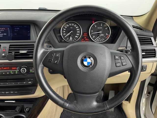 ＢＭＷ Ｘ５ xDrive 35d ブルーパフォーマンス 道東・釧路十勝 2012(平24)年 6.6万km アルピンホワイトⅢ ・4WD/・サンルーフ/・純正HDDナビ/（CD&DVD&BT&HDD）/・HUD/・クルーズコントロール/・パワーバックドア/・D/Nパワーシート/・革巻きステアリング/・社外ドライブレコーダー（前方のみ）/・ルーフレール/・プッシュスタート/・ステアリングスイッチ/・レザーシート/・クリアランスソナー/・電格ミラー/・ETC