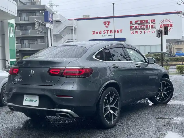 メルセデス・ベンツ ＧＬＣ３５０ｅ 4マチック クーペ AMGライン 東京都 2020(令2)年 5.4万km セレナイトグレー ○ワンオーナー/○純正メーカーナビ/○革シート/○サンルーフ/○全方位カメラ/○ドライブレコーダー/○パドルシフト/○ステアリングスイッチ/○ACC/○LKA/○BSM/○アクティブステリングアシスト/○HUD/○前席3wayメモリーシート/○全席シートヒーター/○前席エアーシート/○ブルメスターサウンドシステム/○社外20インチアルミホイール/○保証書/○取扱説明書/○スペアキー