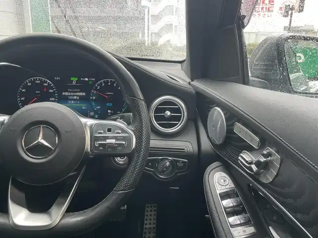 メルセデス・ベンツ ＧＬＣ３５０ｅ 4マチック クーペ AMGライン 東京都 2020(令2)年 5.4万km セレナイトグレー ○ワンオーナー/○純正メーカーナビ/○革シート/○サンルーフ/○全方位カメラ/○ドライブレコーダー/○パドルシフト/○ステアリングスイッチ/○ACC/○LKA/○BSM/○アクティブステリングアシスト/○HUD/○前席3wayメモリーシート/○全席シートヒーター/○前席エアーシート/○ブルメスターサウンドシステム/○社外20インチアルミホイール/○保証書/○取扱説明書/○スペアキー