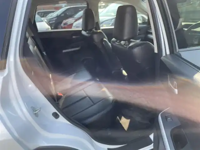 ホンダ ＣＲ－Ｖ 20G 神奈川県 2012(平24)年 8.7万km ホワイトオーキッドパール (株)IDOMが運営する【じしゃロン秦野店】の自社ローン専用車両になります。こちらは現金またはオートローンご利用時の価格です。自社ローンご希望の方は別途その旨お申付け下さい/社外メモリナビ/フルセグテレビ/バックカメラ/ETC/純正アルミ