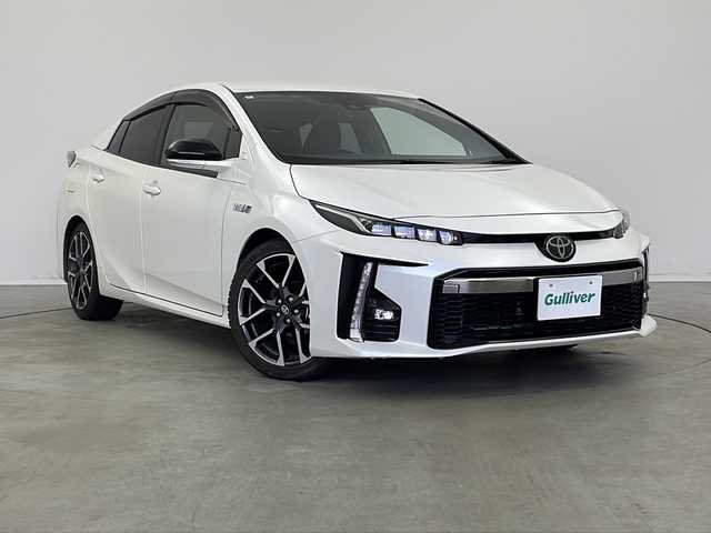 トヨタ プリウス ＰＨＶ Sナビパッケージ・GRスポーツ 新潟県 2018(平30)年 7万km ホワイトパールクリスタルシャイン 純正アルパイン9インチナビ　CD・DVD・Bluetooth/JBLサラウンドシステム/LEDライト/両側シートヒーター/レーダークルーズコントロール/ETC/バックカメラ/純正18インチホイール/トヨタセーフティセンス