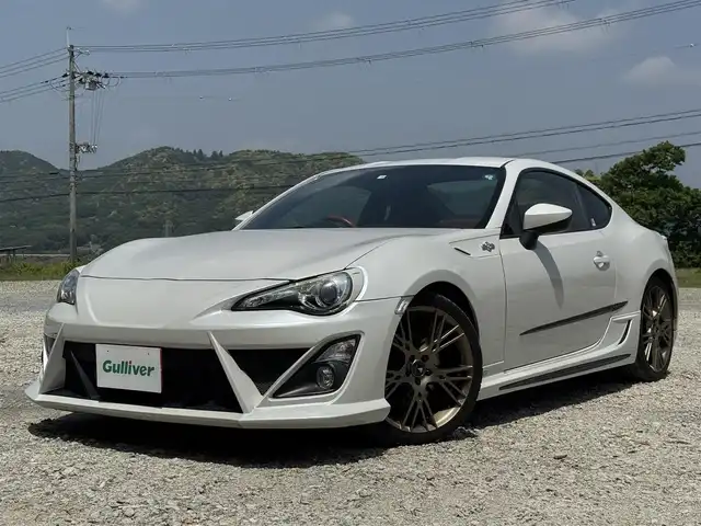 トヨタ ８６ GT 兵庫県 2012(平24)年 2.9万km サテンホワイトパール TOM`Sスーパーチャージャー/TOM`Sエアロ(S/RU/RW)/TOM`S車高調/チームネッツフロントエアロ/チームネッツマフラー/モデリスタ18インチAW/純正ナビ/フルセグTV/Bluetooth接続可/DVD再生可/バックカメラ