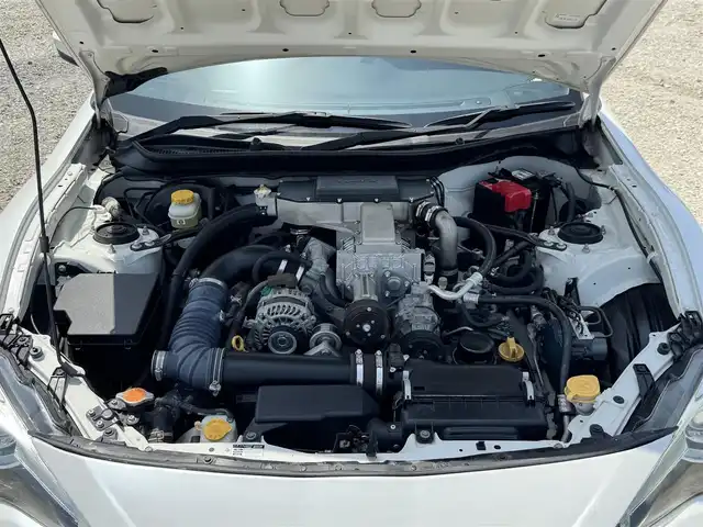 トヨタ ８６ GT 兵庫県 2012(平24)年 2.9万km サテンホワイトパール TOM`Sスーパーチャージャー/TOM`Sエアロ(S/RU/RW)/TOM`S車高調/チームネッツフロントエアロ/チームネッツマフラー/モデリスタ18インチAW/純正ナビ/フルセグTV/Bluetooth接続可/DVD再生可/バックカメラ