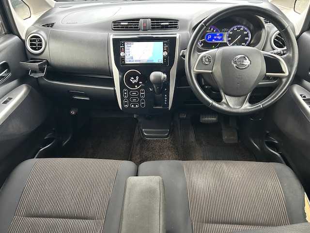 日産 デイズ ハイウェイスターG ターボ 茨城県 2015(平27)年 8.8万km パープル 純正ナビ/（FM/AM/BT/フルセグ）　/アラウンドビューモニター　/キセノンヘッドライト /オートライト /スマートキー /プッシュスタート /衝突軽減ブレーキ /純正フロアマット /純正アルミホイール/ETC/ドアバイザー