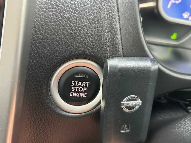 日産 デイズ ハイウェイスターG ターボ 茨城県 2015(平27)年 8.8万km パープル 純正ナビ/（FM/AM/BT/フルセグ）　/アラウンドビューモニター　/キセノンヘッドライト /オートライト /スマートキー /プッシュスタート /衝突軽減ブレーキ /純正フロアマット /純正アルミホイール/ETC/ドアバイザー