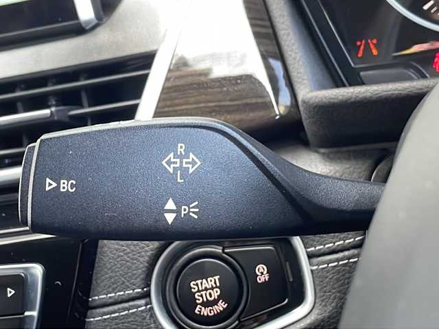 ＢＭＷ ２１８ｄ アクティブツアラー ラグジュアリー 愛知県 2017(平29)年 3万km アルピンホワイトⅢ ワンオーナー/禁煙車/純正ナビ/バックカメラ/パワーバックドア/ETC/フルセグTV・Bluetooth・CD・DVD・USB/Music コレクション・AUX・AM・FM/レザーシート/運転席助手席パワーシート/運転席助手席シートヒーター/革巻きステアリング/フロアマット/LEDヘッドライト/オートライト/フロント・リヤフォグランプ/クルーズコントロール/アイドリングストップ/衝突警告/ECO PROモード/プッシュスタート/スマートキー/イモビライザー/スペアキー1本/新車保証書/取扱説明書