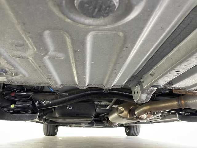 トヨタ ヴォクシー S－Z 千葉県 2023(令5)年 2.8万km グリッターブラックガラスフレーク セーフティセンス/・プリクラッシュセーフティ/・レーンディパーチャー/・オートマチックハイビーム/・レーントレーシングアラート/・レーダークルーズコントロール/・発信遅れ告知機能/純正8インチディスプレイオーディオ/・Bluetooth接続/・Miracast/・バックカメラ/両側パワースライドドア/ハーフレザーシート/ビルトインETC/スマートキー