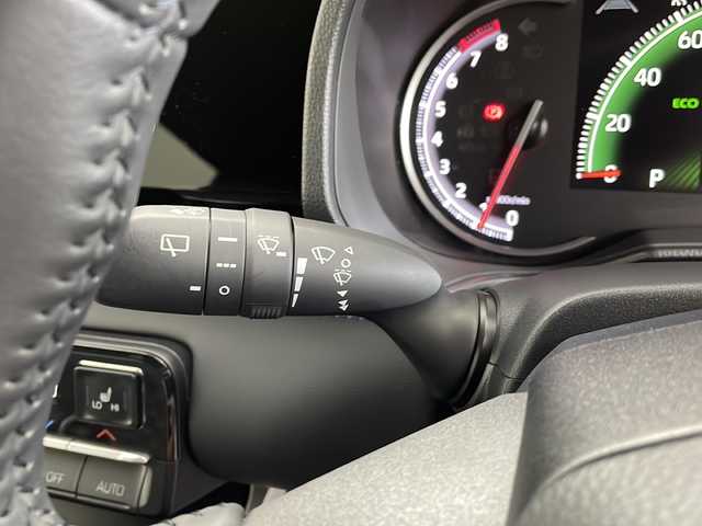 トヨタ ヴォクシー S－Z 千葉県 2023(令5)年 2.8万km グリッターブラックガラスフレーク セーフティセンス/・プリクラッシュセーフティ/・レーンディパーチャー/・オートマチックハイビーム/・レーントレーシングアラート/・レーダークルーズコントロール/・発信遅れ告知機能/純正8インチディスプレイオーディオ/・Bluetooth接続/・Miracast/・バックカメラ/両側パワースライドドア/ハーフレザーシート/ビルトインETC/スマートキー